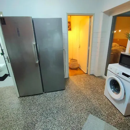 Lovely In Center 아파트