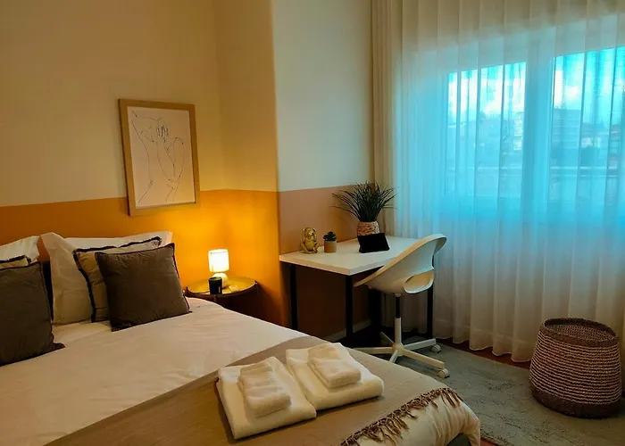 Lovely In Center * Leiria