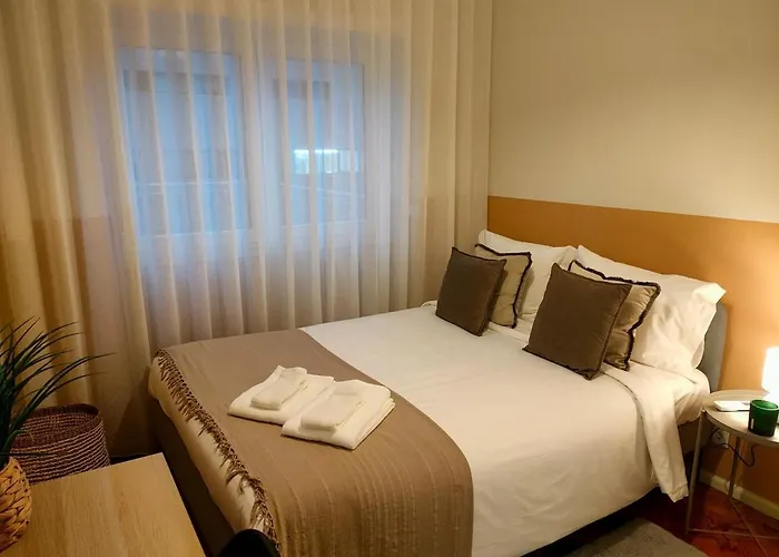 Lovely In Center Apartment Leiria