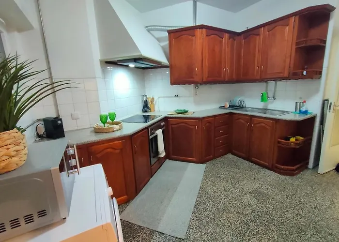 Lovely In Center Apartment