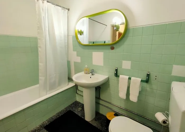 Lovely In Center Leiria